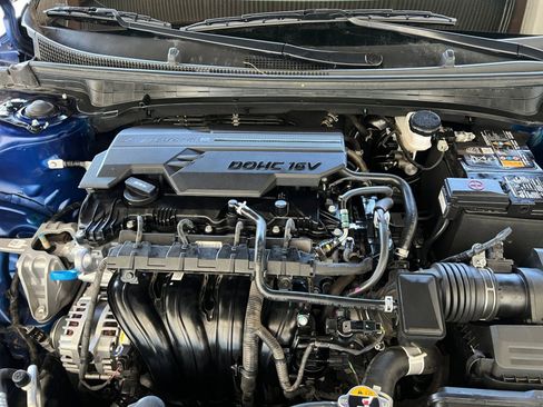 Used 2025 Kia K4 LXS image 32