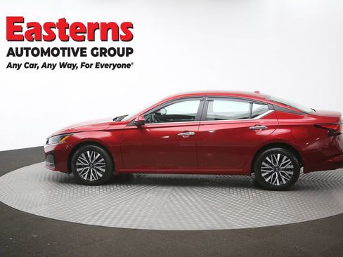 Used 2023 Nissan Altima 2.5 SV w/ SV Premium Package AWD/4WD image 59