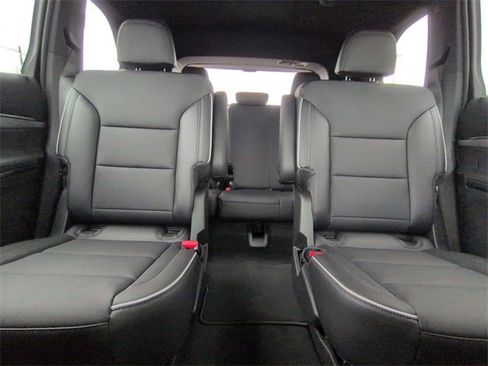 New 2026 Buick Enclave Preferred w/ Power Package image 5