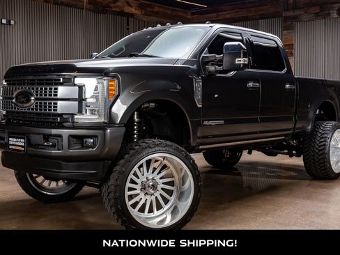Used 2017 Ford F350 Platinum w/ Platinum Ultimate Package image 4