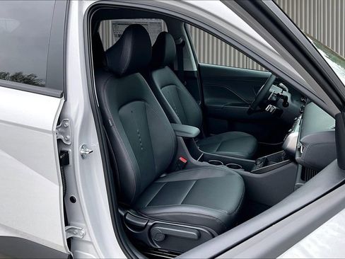 New 2026 Hyundai Kona SEL Premium image 9