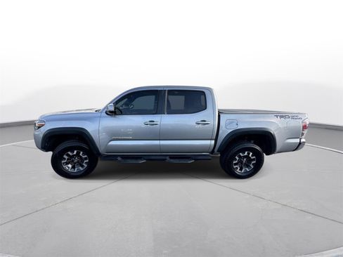 Used 2021 Toyota Tacoma TRD Off-Road image 9