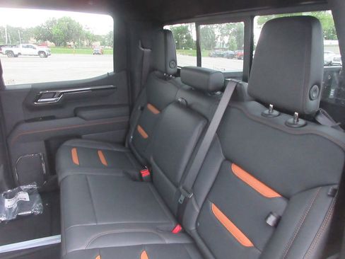 New 2026 GMC Sierra 1500 AT4 w/ AT4 Premium Package AWD/4WD image 14