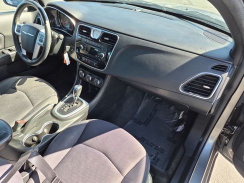 Used 2013 Chrysler 200 Touring w/ S Exterior Appearance Pkg FWD image 30