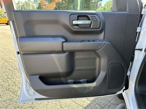 Used 2025 Chevrolet Silverado 1500 Custom w/ Turbomax Blackout Package image 19
