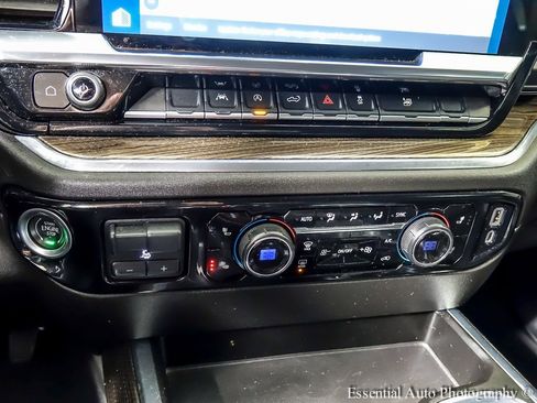 Used 2024 Chevrolet Silverado 1500 RST image 18