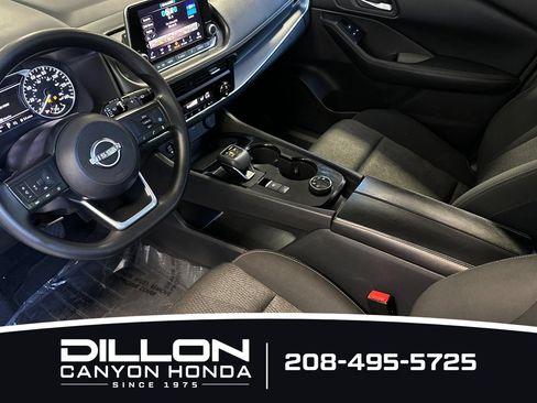 Used 2024 Nissan Rogue SV AWD/4WD image 4