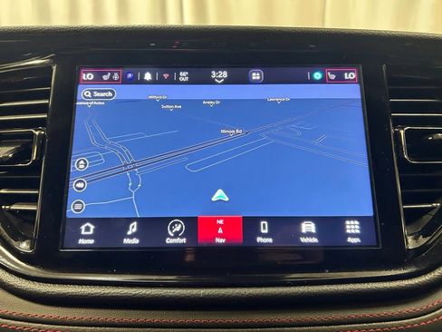Used 2025 Dodge Durango GT AWD/4WD image 18
