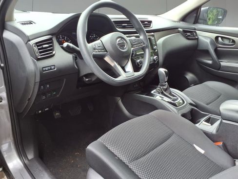 Used 2022 Nissan Rogue Sport S image 10