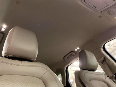 Used 2021 Lincoln Corsair FWD w/ Equipment Group 101A image 24