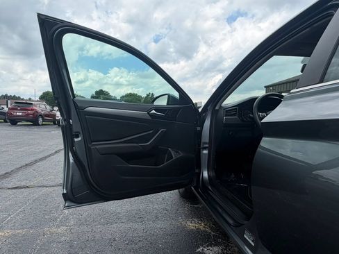 Used 2020 Volkswagen Jetta S FWD image 12
