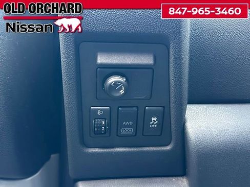 Used 2013 Nissan Rogue SL AWD/4WD image 17