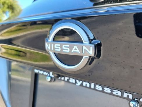 New 2026 Nissan Kicks SR w/ SR Premium Package FWD image 9