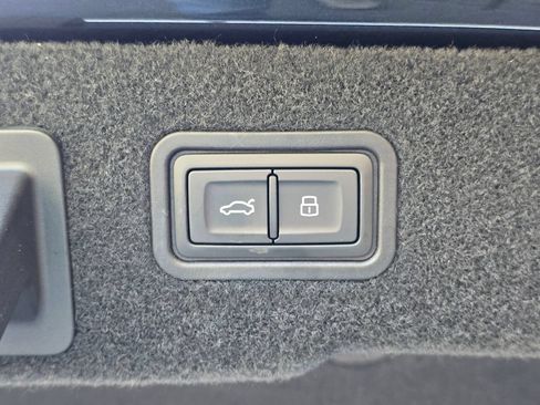 Used 2023 Audi A8 L 3.0T w/ Executive Package AWD/4WD image 65