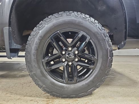 Certified 2021 Chevrolet Silverado 1500 LT Trail Boss w/ Convenience Package II image 38