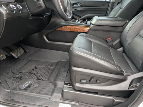 Used 2019 Chevrolet Tahoe Premier AWD/4WD image 11