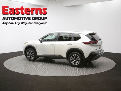 Used 2022 Nissan Rogue SV image 58