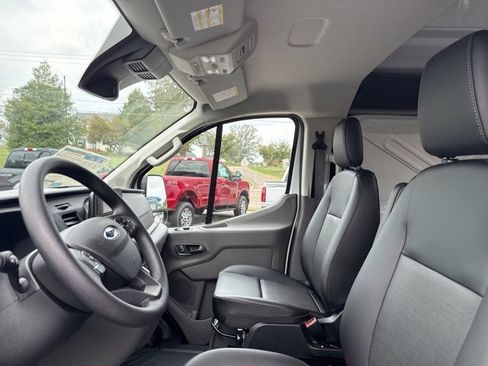 New 2025 Ford Transit 250 Low Roof image 18