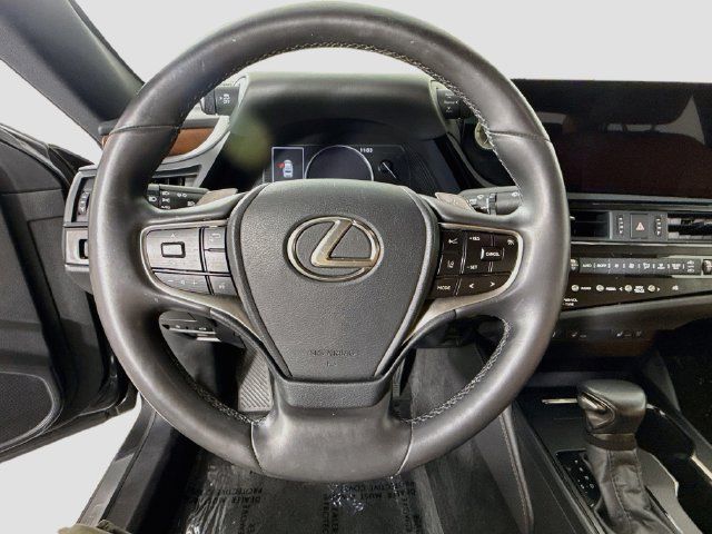 Used 2024 Lexus ES 300h w/ Premium Package FWD image 11