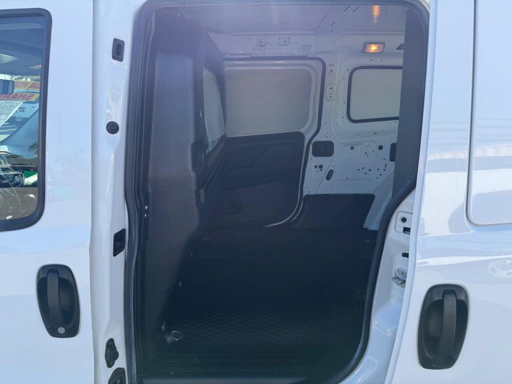 Used 2018 RAM ProMaster City Tradesman FWD image 21
