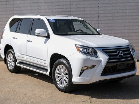 Used 2016 Lexus GX 460 w/ Premium Package AWD/4WD image 6