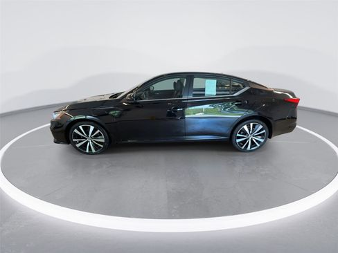 Used 2019 Nissan Altima 2.5 SR w/ SR Premium Package AWD/4WD image 5