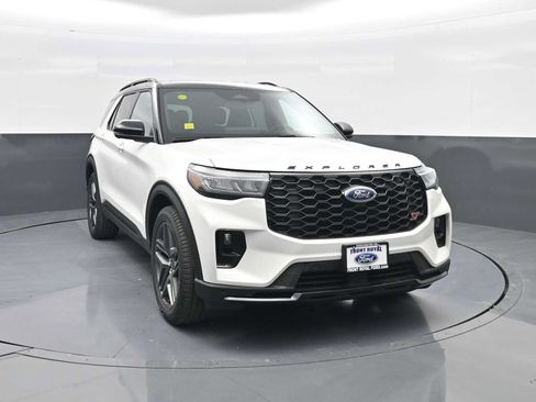 New 2026 Ford Explorer ST AWD/4WD image 2