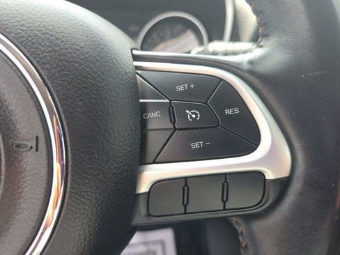 Used 2018 Jeep Compass Limited AWD/4WD image 18