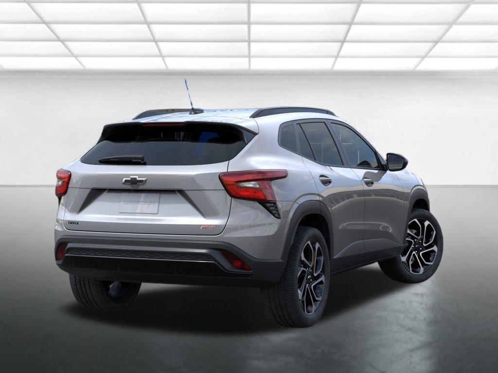 New 2026 Chevrolet Trax RS w/ Sunroof Package FWD image 5