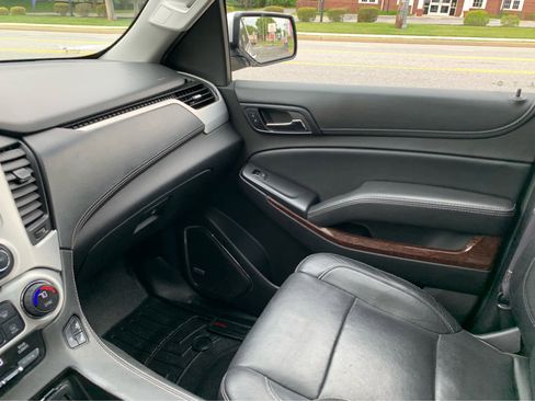 Used 2016 GMC Yukon SLT w/ Open Road Package AWD/4WD image 22