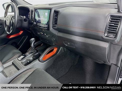 Used 2024 Nissan Frontier Pro-X image 26