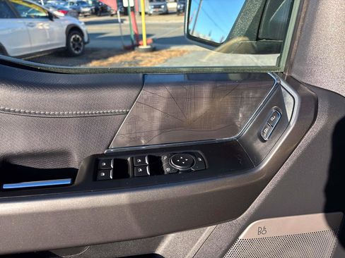 Used 2022 Ford F150 XLT w/ Equipment Group 302A High image 16