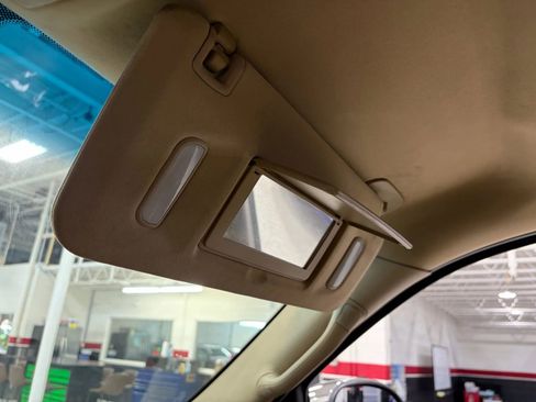 Used 2012 GMC Yukon XL Denali image 56