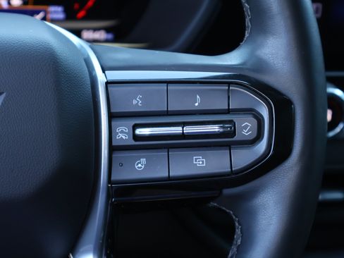Used 2025 Chevrolet Colorado Trail Boss AWD/4WD image 15