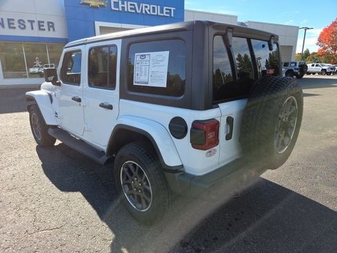 Used 2021 Jeep Wrangler Unlimited Sahara image 21