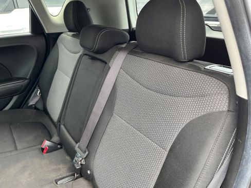 Used 2017 Kia Soul + FWD image 11