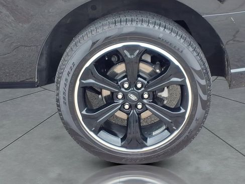 Used 2024 Ford Expedition Limited AWD/4WD image 4