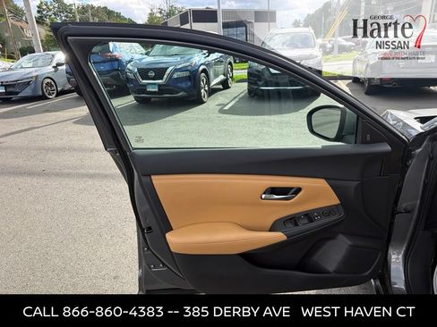 Certified 2021 Nissan Sentra SV w/ SV Premium Package FWD image 10