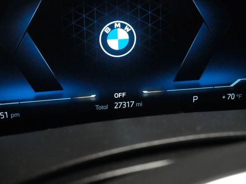 Used 2024 BMW X7 xDrive40i w/ Executive Package image 23