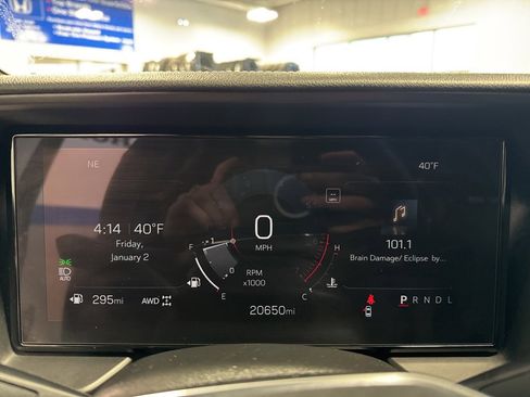 Used 2025 GMC Terrain Elevation image 12