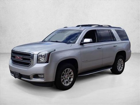 Used 2017 GMC Yukon SLT AWD/4WD image 11