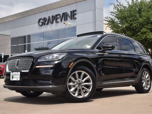 Used 2022 Lincoln Corsair FWD w/ Premium Package image 2