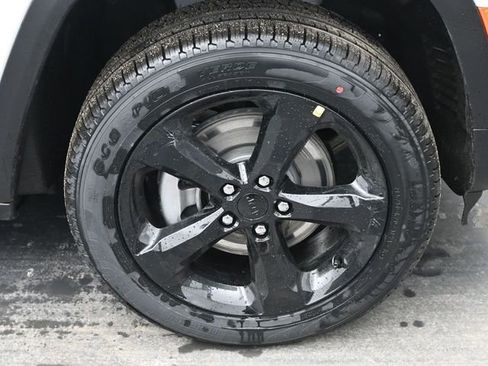 New 2026 Jeep Grand Cherokee L Limited image 40