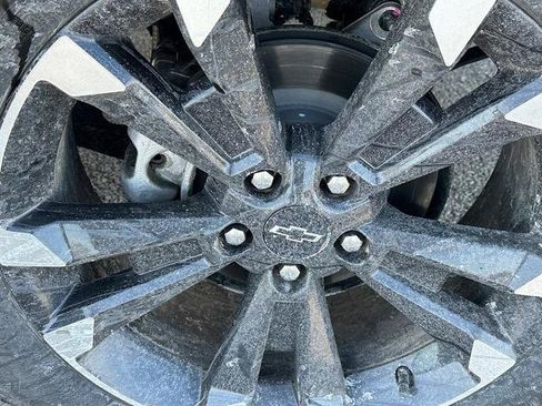 Used 2025 Chevrolet Equinox RS image 29