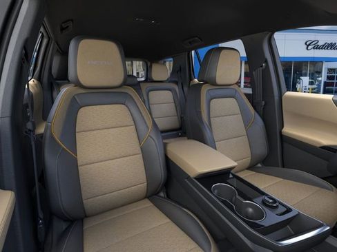 New 2026 Chevrolet Equinox ACTIV w/ Convenience Package III image 17