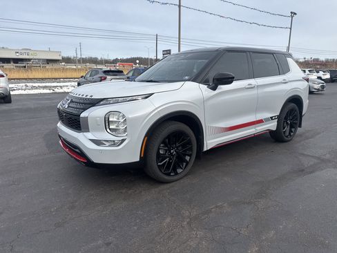 Used 2023 Mitsubishi Outlander Ralliart image 8