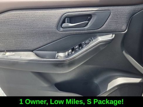 Used 2021 Nissan Rogue S FWD image 19