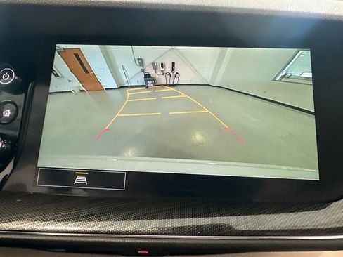 Used 2022 Buick Envision Preferred FWD image 17