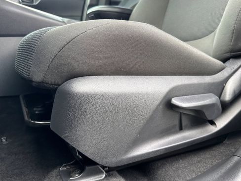 Used 2025 Toyota RAV4 LE image 14