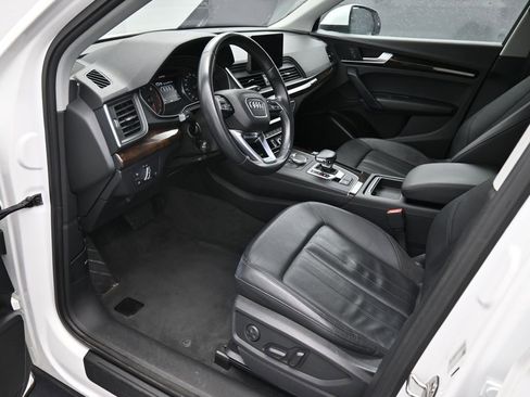 Used 2019 Audi Q5 2.0T Premium image 10